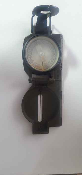 Busola originala din sua primul tip.facut parte din mai multe razboaie