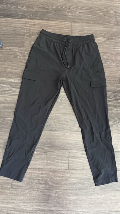 Чисто нови дрехи Gymshark, неносени