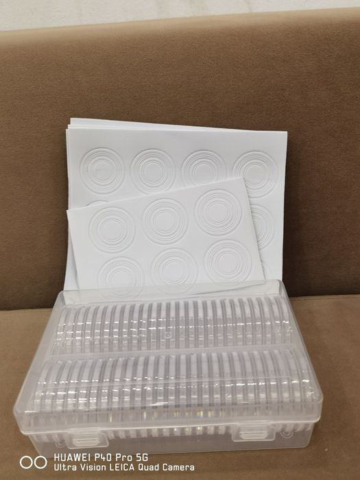 Нумизматична кутия + 50 бр. Капсули 40мм