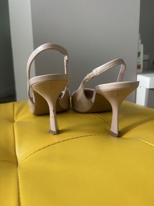 Tocuri kitten heels MANGO