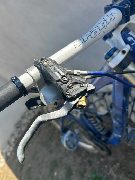 Vand bicicleta  Giant full suspension