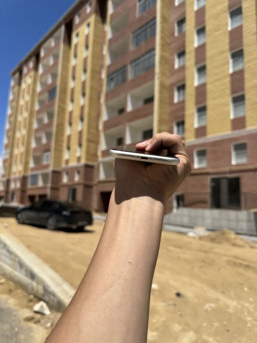 Продам iphone 11 64gb