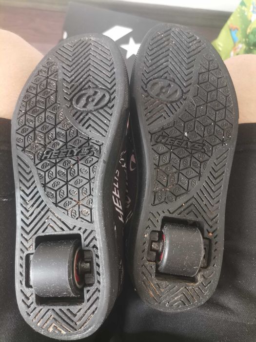 Heelys adidași cu roata