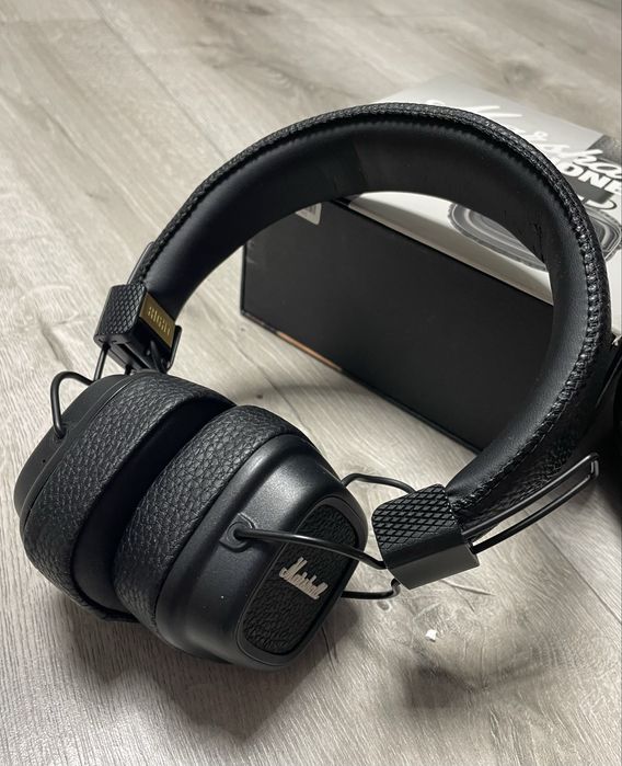 Casti Marshall major 2 Bluetooth  cutie cabluri