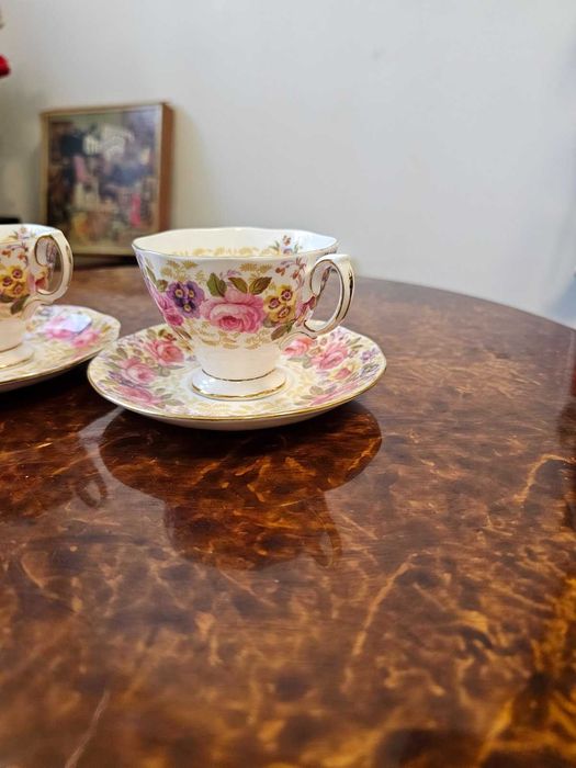 Шкаф за ъгъл в ретро стил