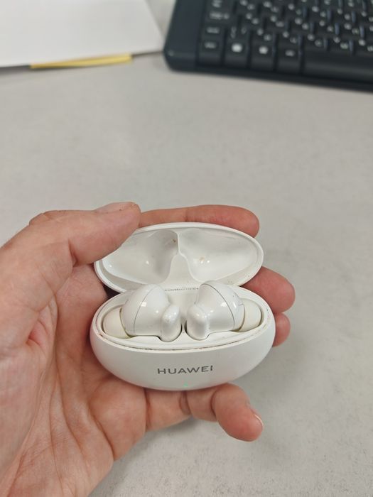 Наушники HUAWEI FreeBuds 4i