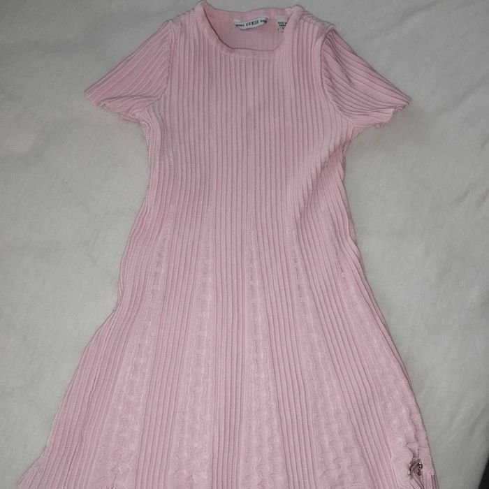 Детска розова рокля Guess 2 годинки