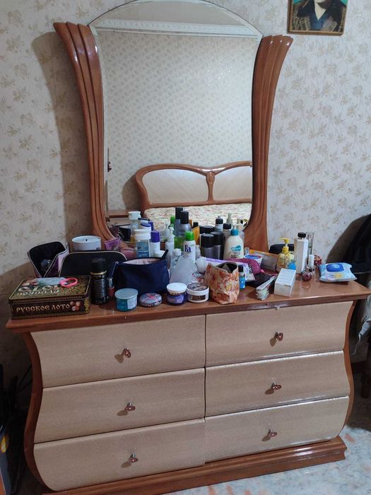 Спальный гарнитур в хорошем состоянии