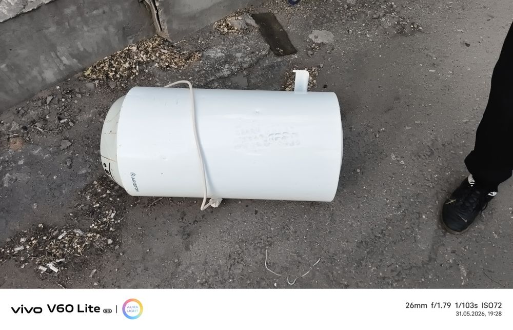 Водонагреватель Ariston на запчасти
