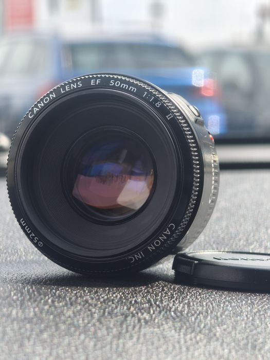 Canon EF 50mm f/1.8