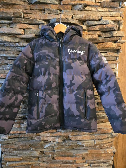 Детско яке Money / 11 - 12 г. Перфектно състояние с дефект