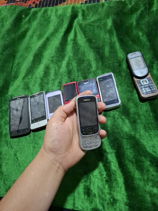 Nokia Htc Retro tellar