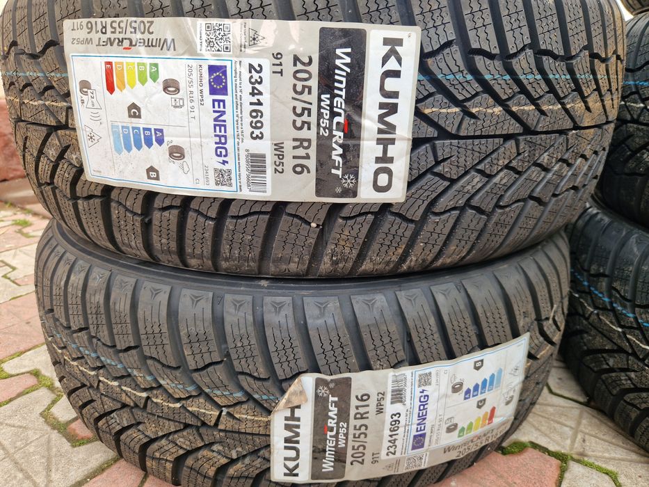 Doua anvelope de iarnă Noi 205 55 16 Kumho
