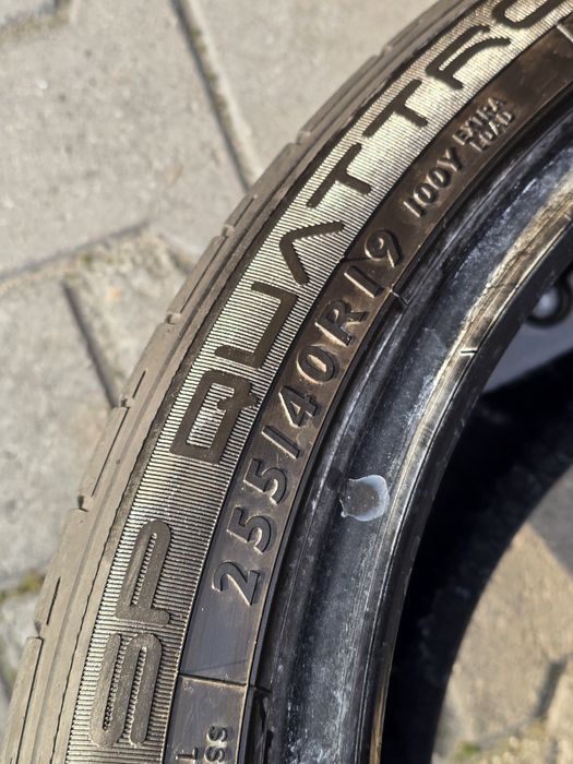 255 40 19 dunlop
