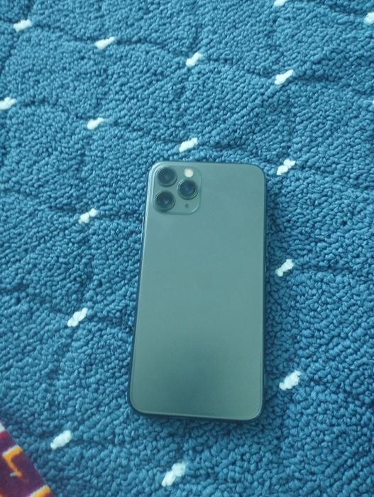 Iphone 11 pro telefoni