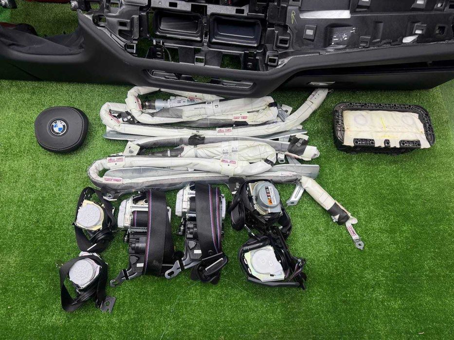 Kit plansa bord cu airbag-uri centuri Bmw X5 G05 LCI FaceLift X7 G07