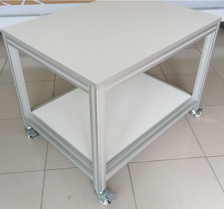 Маса от алуминиеви профили