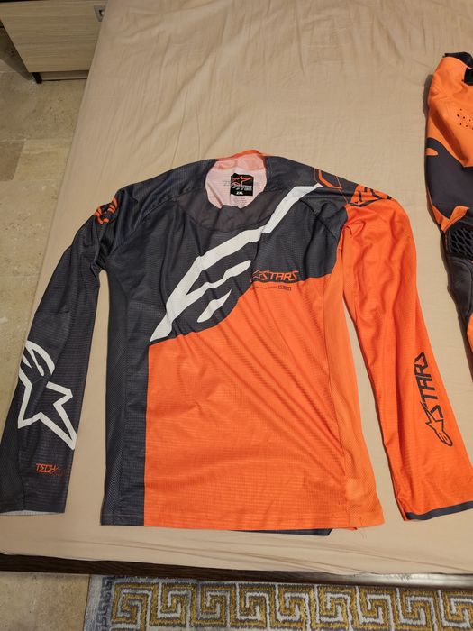 Pantaloni și bluză Enduro de  Vânzare