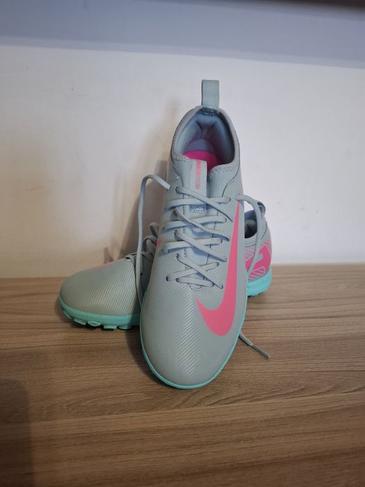 Adidași fotbal  NIKE