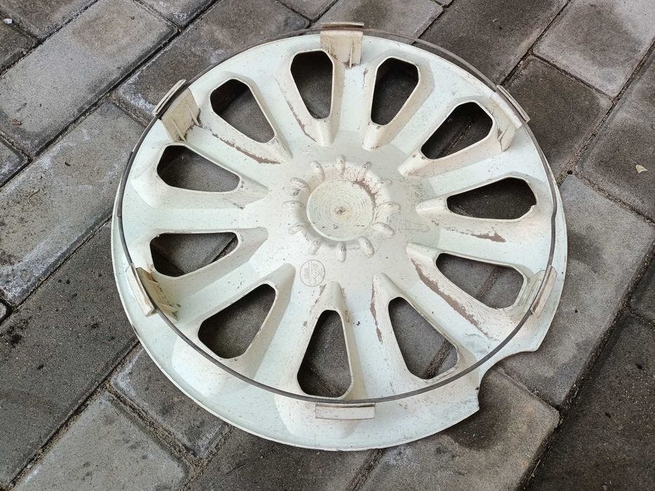 Продам колпаки для авто.