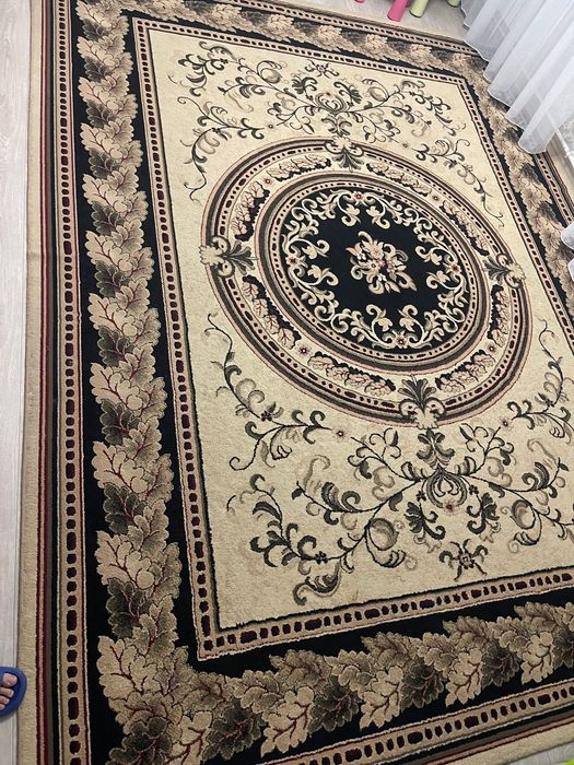 Продам ковёр 3х4 метра