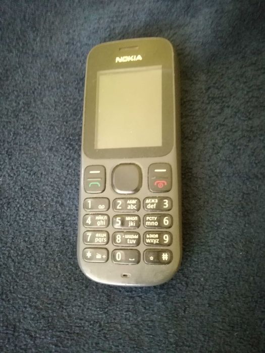 Телефон Nokia.