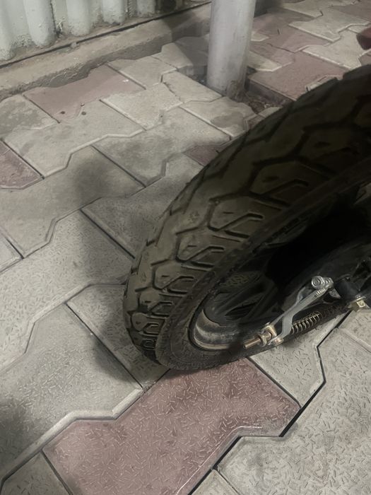 Продам срочно скутер sk8