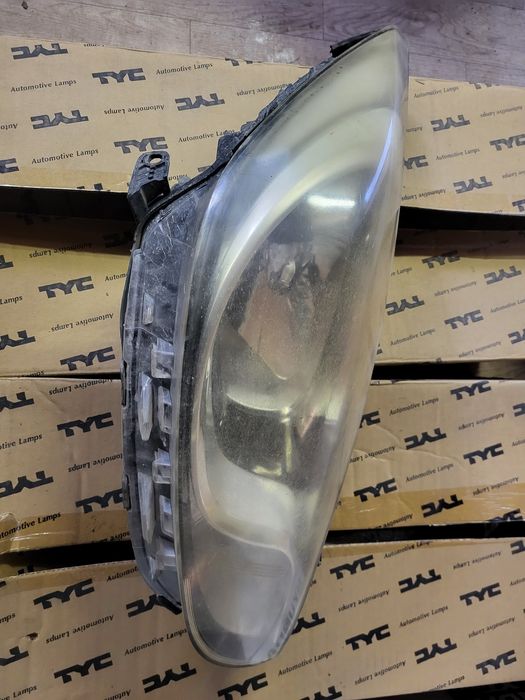 Продам фары Hyundai Solaras 2013