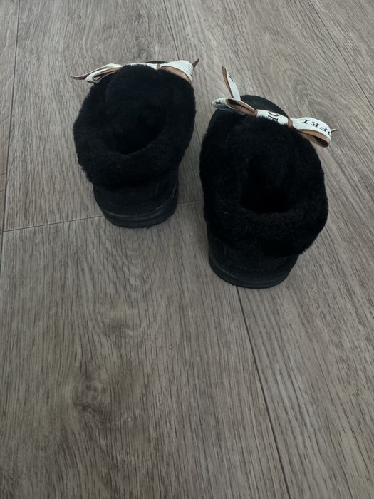 Зимняя обувь на девочку) угги