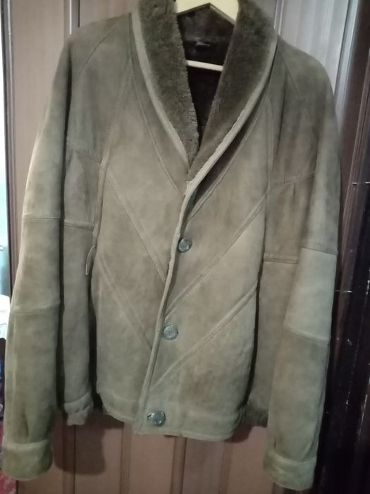 Мъжко кожено яке Почти  ново.