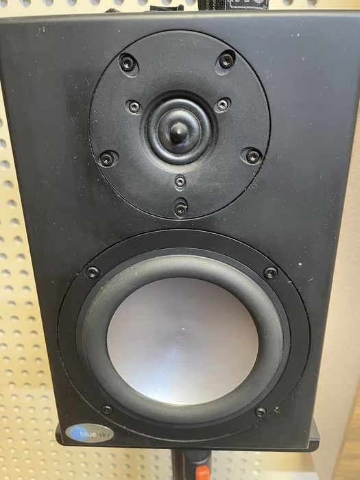 Мониторни колони “ Blue sky”