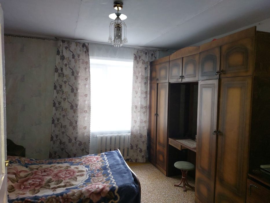 Продам квартиру 4 комнатную