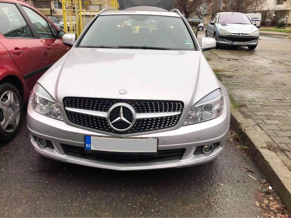 Решетка за Mercedes C Class W204 07-14 Diamond Grille