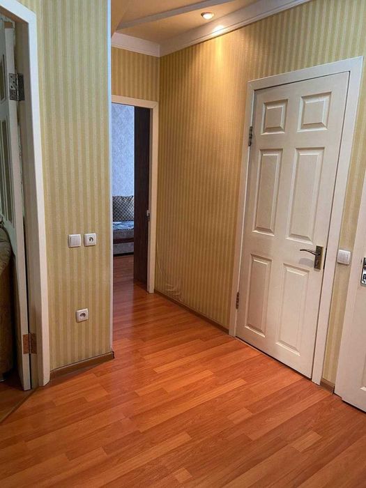 Срочно Продается 4 комнатная квартира в центре города Ганга ц14