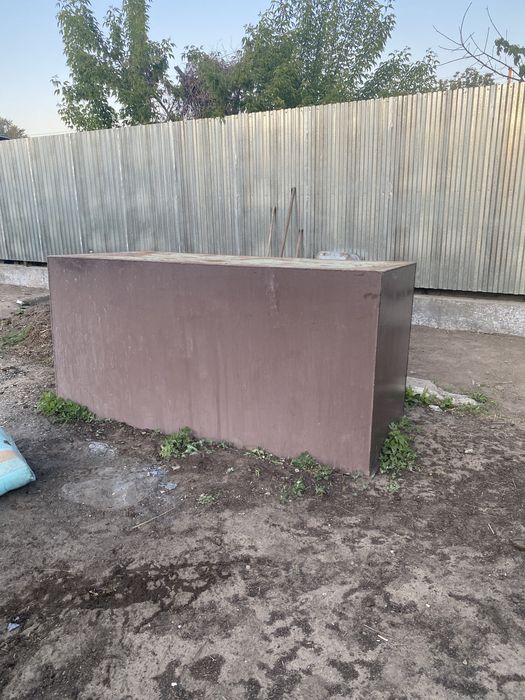 Бак для полива б/у