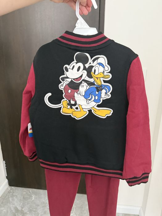 Disney , Mickey mouse , Mayoral, Guess
