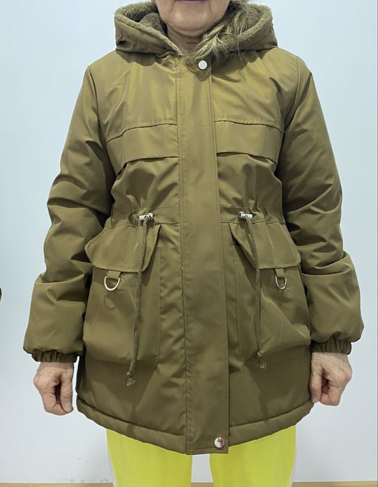 Продам 2 куртки женские