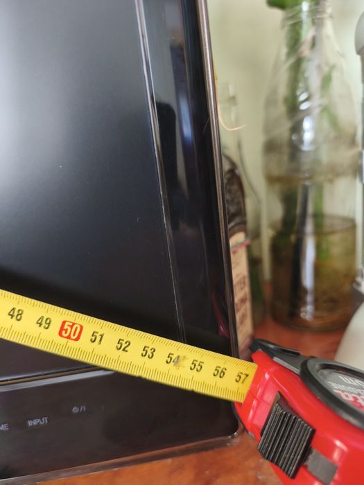 Tv led LG diagonală 54 cm