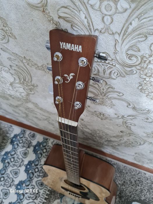 Гитара шестиструнная