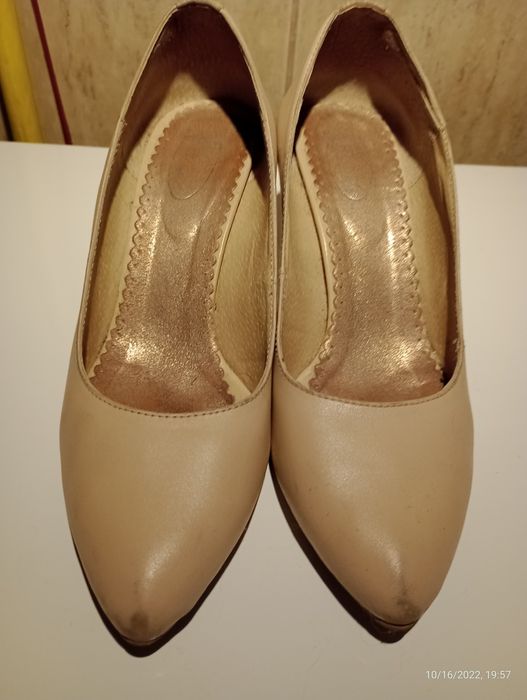 Pantofi damă folositi