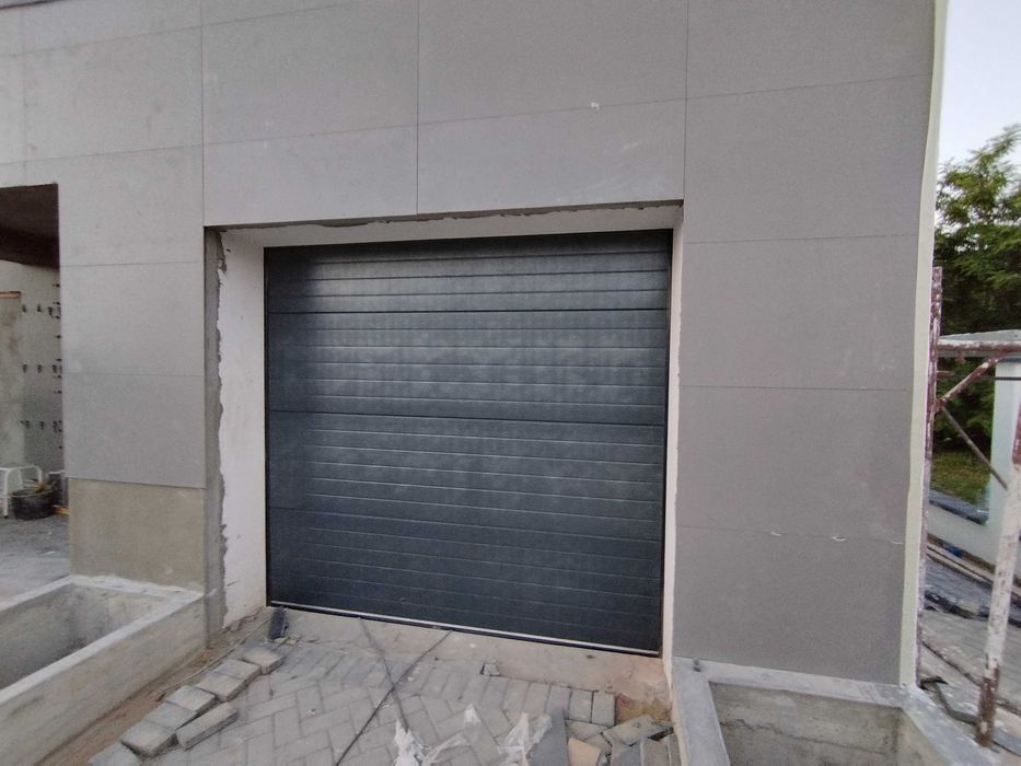 Usa de garaj automata Iasi