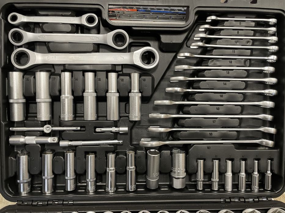 Набор инструментов 151 ключей