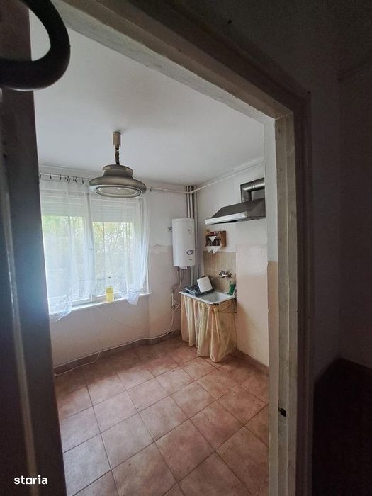 Apartament 2 camere , Aleea Clabucet , et. 2 50 mp , 58.000 euro neg.