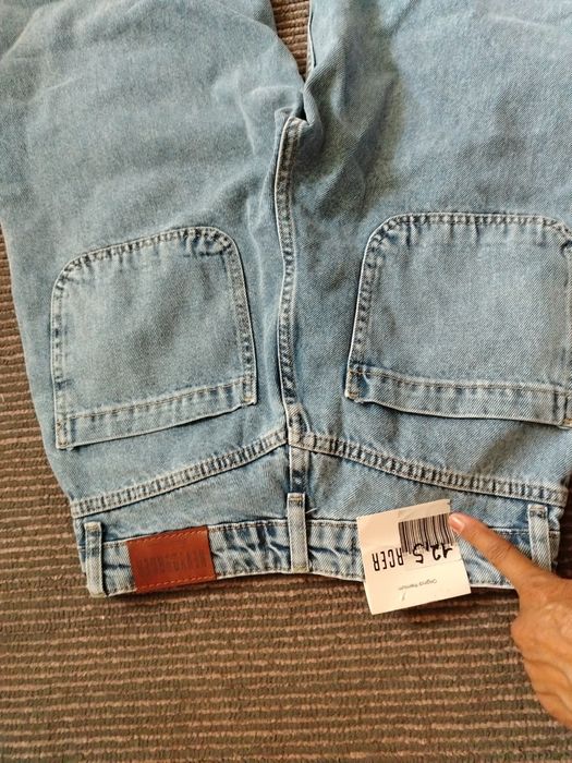 Джинсы стильные EUR 34