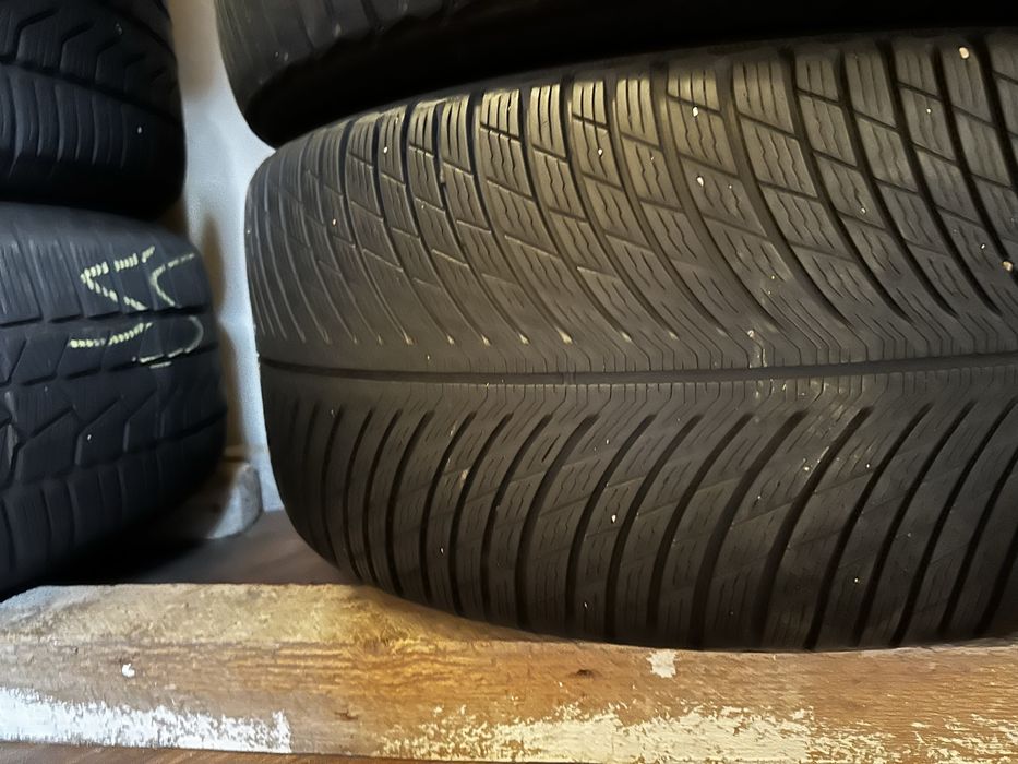 Anvelope iarna Michelin  315/40/21 - spate si 275/45/21 - fata