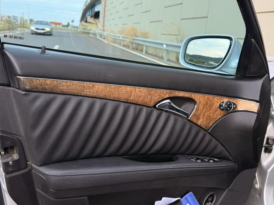 Mercedes E220 AVANTGARDE