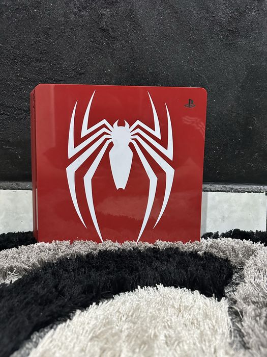 Vand PS4 SLIM /1 TB  memorie