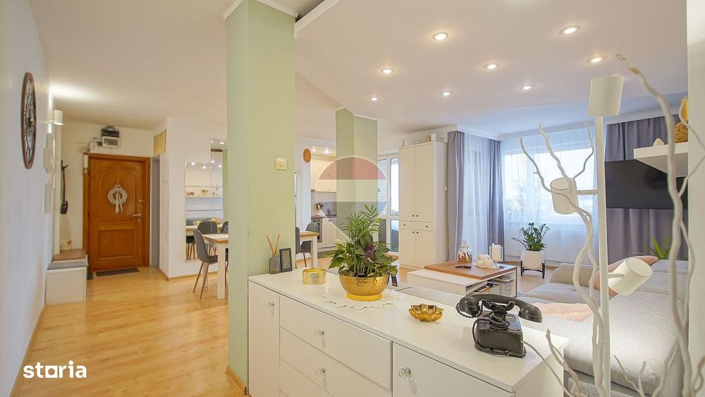 Comision 0 %! Apartament cu 4 camere de vânzare în Centrul Civic