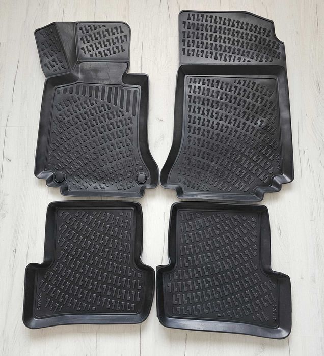 Стелки за Mercedes C Class W204