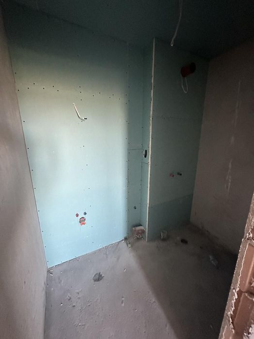 Продава се Тристаен апартамент в Бургас, Изгрев - 74 кв.м за 1284 €/кв.м - Снимка #4